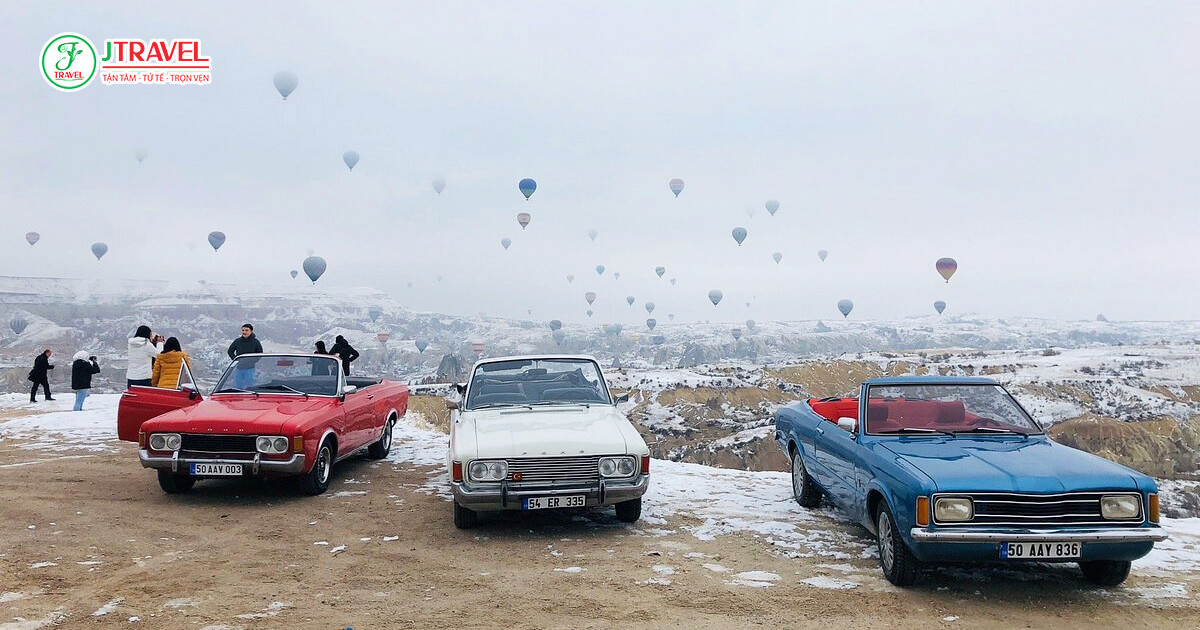 Lãng Mạn Cùng Tour Classic Car Ngắm Khinh Khí Cầu