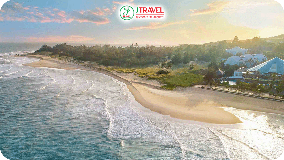 Hồ Tràm – Vẻ Đẹp Biển Yên Bình