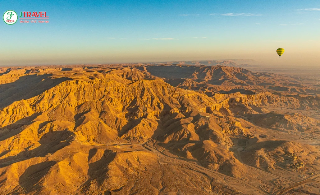 Thời điểm lý tưởng để bay khinh khí cầu