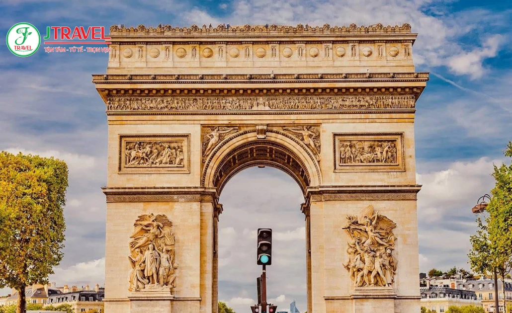 Khải Hoàn Môn niềm tự hào của Paris