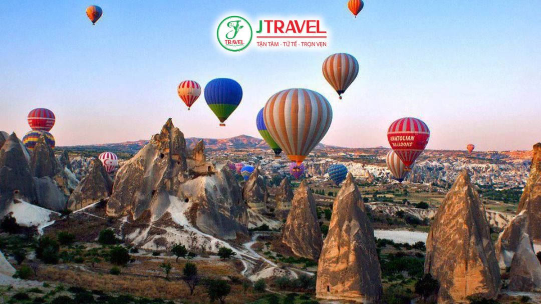 Bay khinh khí cầu Cappadocia tháng 4 thời tiết đẹp và ổn định hơn mùa đông