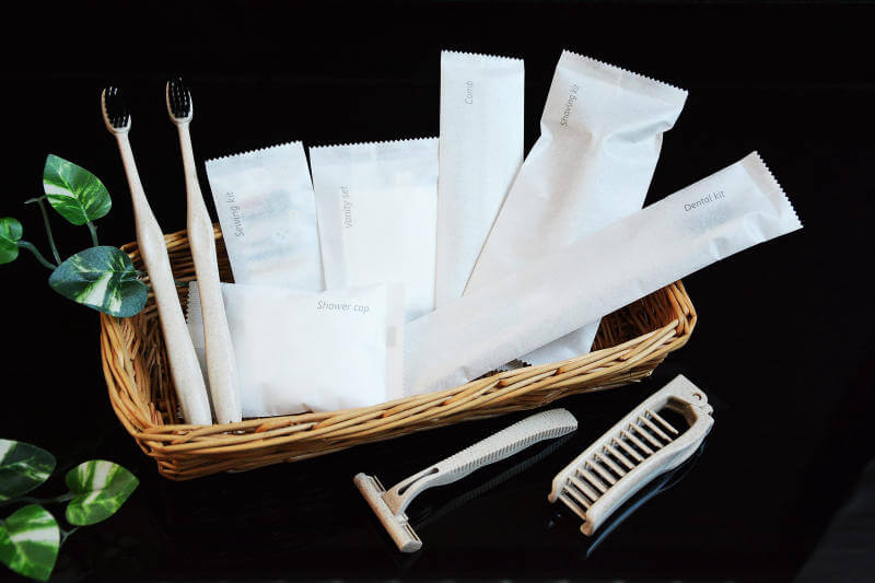 Khách sạn Mỹ không có dép đi trong phòng và đồ vệ sinh cá nhân