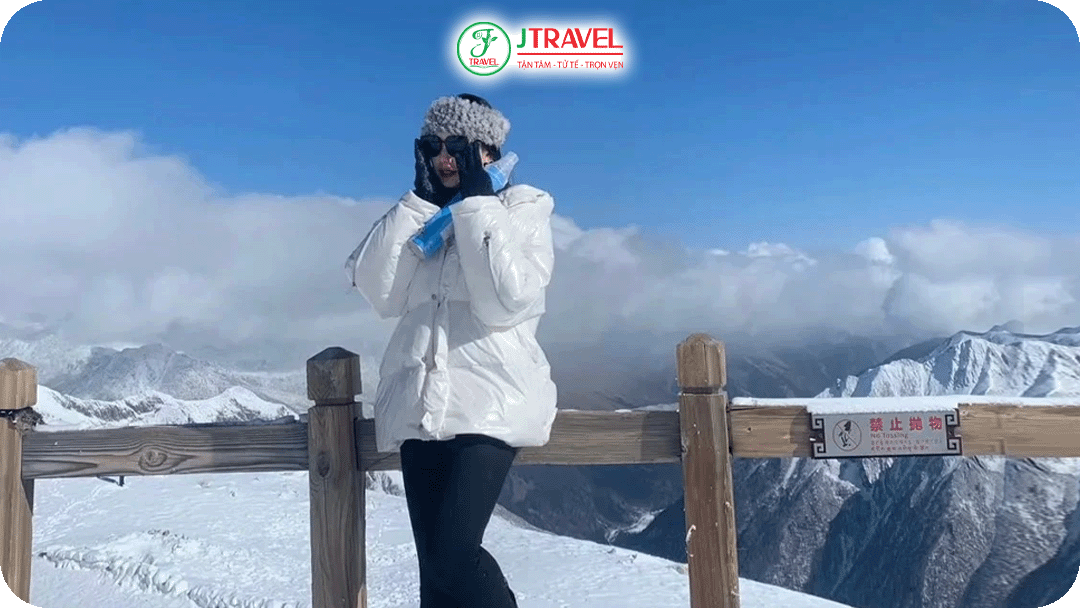 Chuẩn bị cần thiết cho chuyến du lịch Đạt Cổ Băng Xuyên