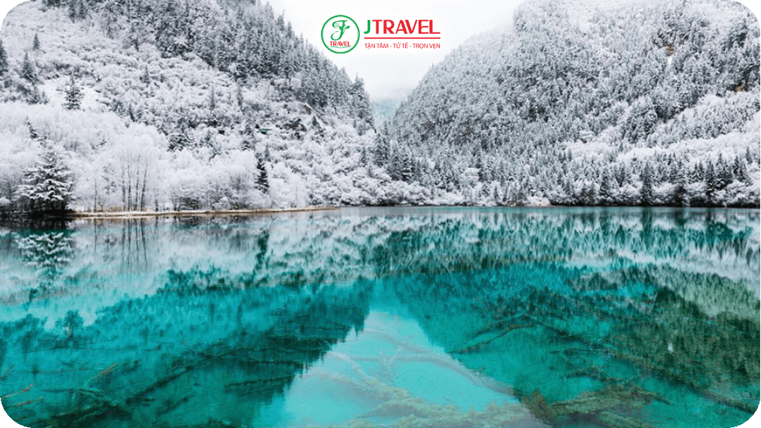 Du lịch Cửu Trại Câu mùa đông phù hợp với những du khách thích trải nghiệm