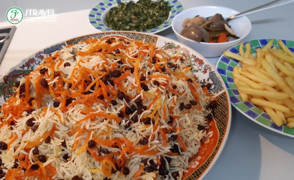 Cơm Kabuli Pulao truyền thống