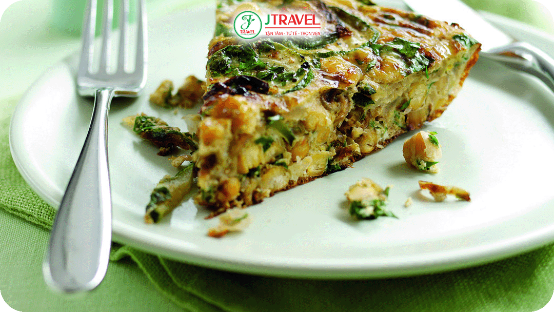 Eggah – Trứng chiên kiểu Ai Cập kết hợp rau củ và gia vị