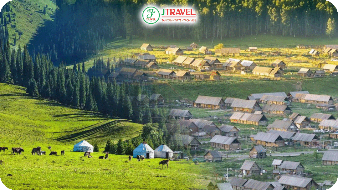 Tân Cương có khí hậu lục địa khô hạn, nắng mạnh, nhiệt độ thay đổi lớn theo khu vực