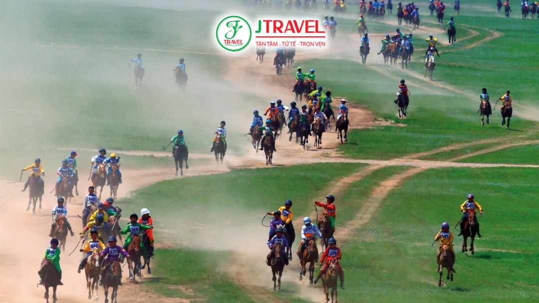 Xem đua ngựa ở Nội Mông