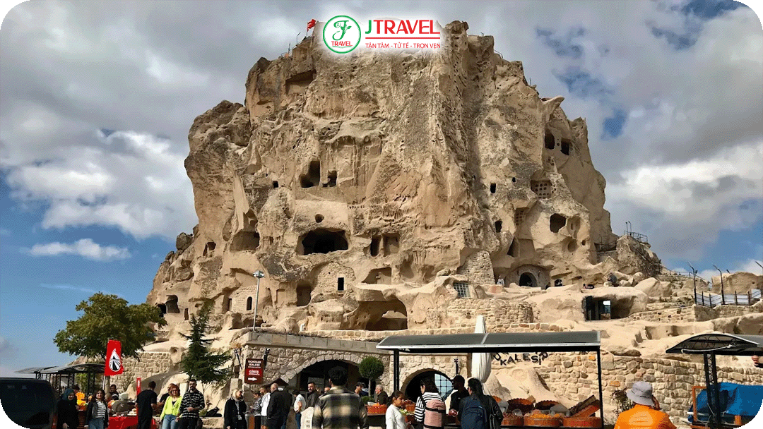 Elmali Church gợi nhớ đến hình ảnh quả táo