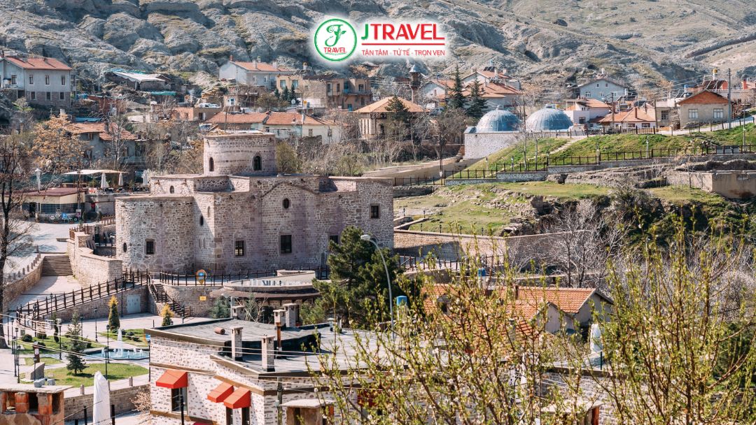 Làng Sille gần Konya với nhà đá cổ và nhà thờ Byzantine