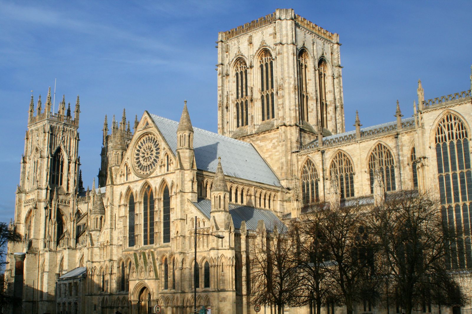 Nhà thờ York Minster: một trong những nhà thờ lớn nhất của Châu Âu.