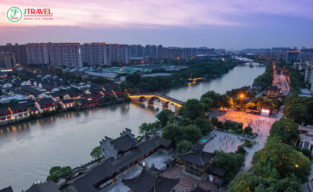 Toàn cảnh thành phố Hàng Châu nhìn từ trên ca