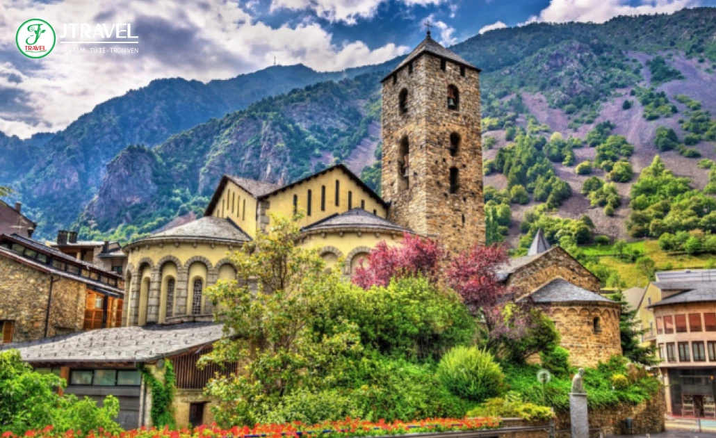 Andorra mùa đông với khung cảnh núi tuyết tuyệt đẹp