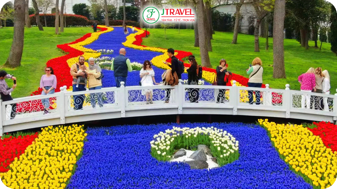 Lễ hội hoa Tulip Thổ Nhĩ Kỳ rơi vào tháng 4 - 5