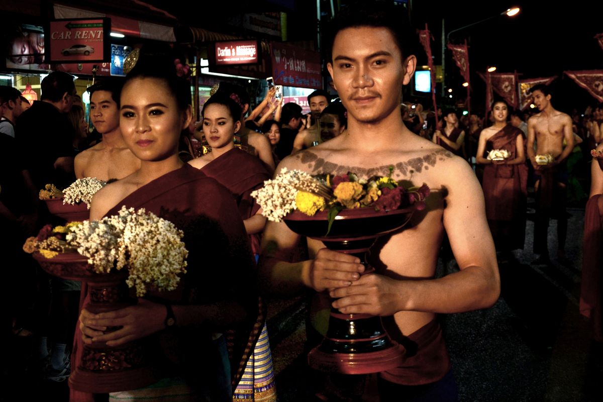 Không khí lễ hội Loy Krathong ở Chiang Mai