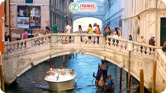 Cầu Than Thở – Góc Venice Thu Nhỏ Giữa Oxford
