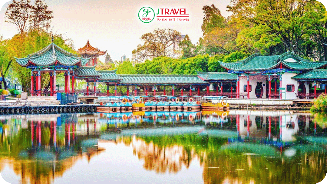 Ngày cuối tham quan Đại Quan Lầu cổ kính