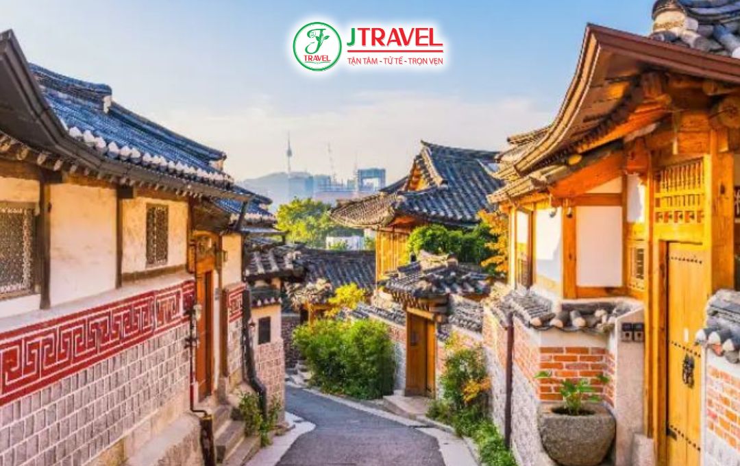 Điều gì khiến Bukchon Hanok trở thành điểm du lịch nổi tiếng