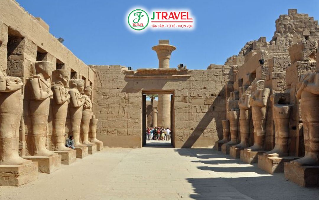 Đền Karnak ở đâu