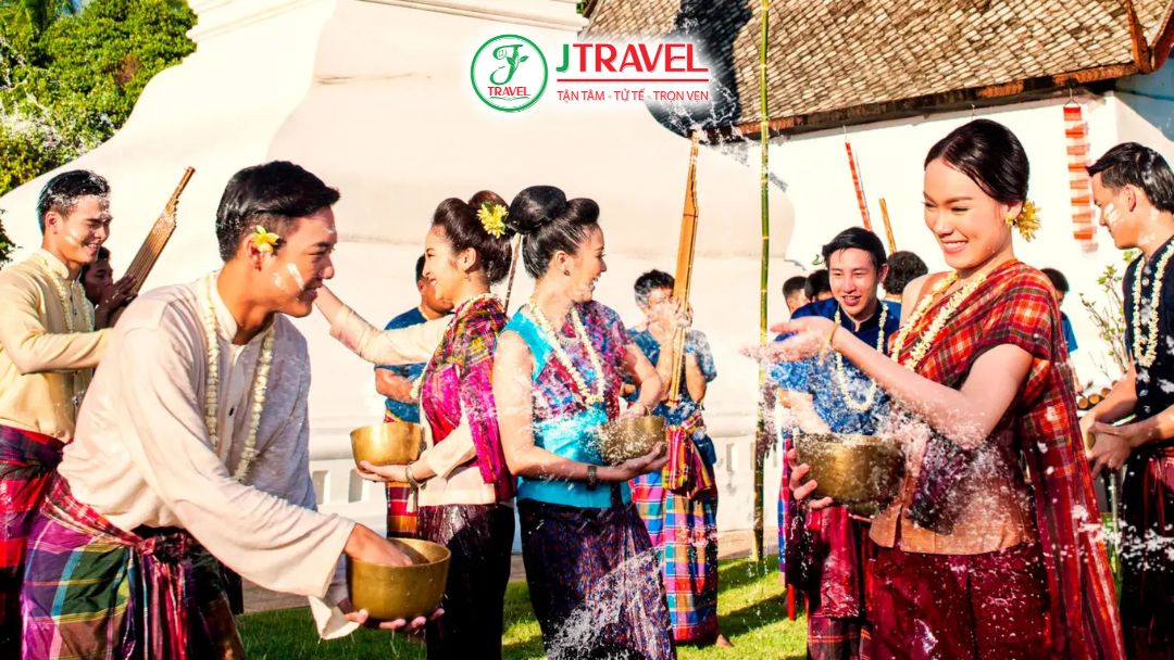 Không dùng súng nước áp lực mạnh