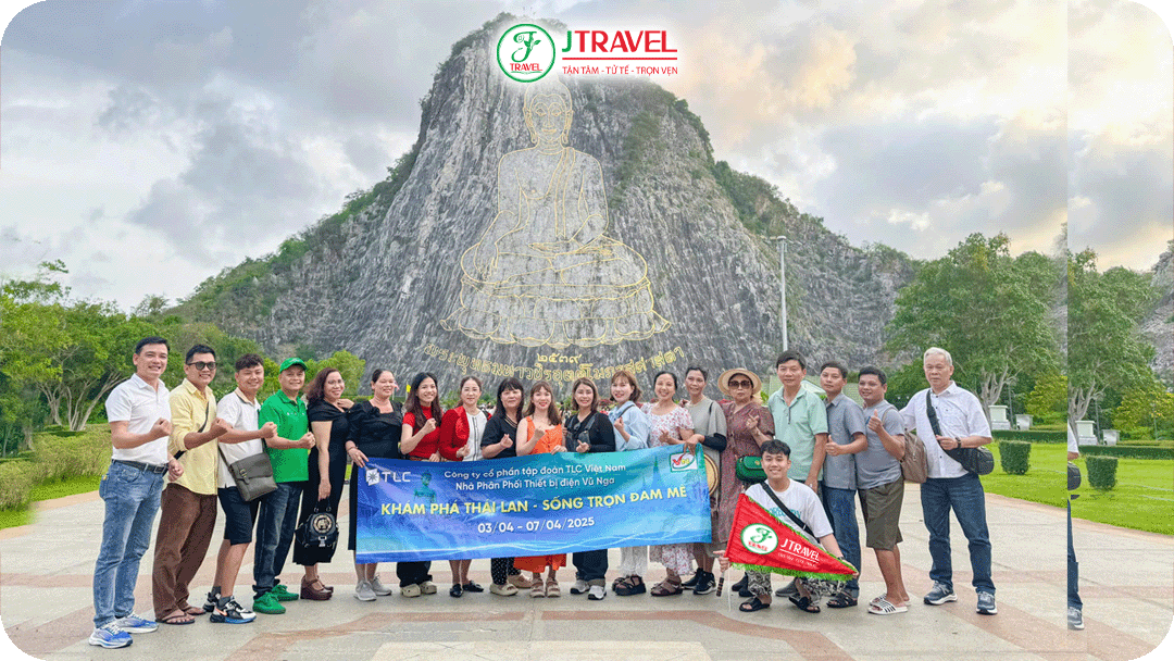 Khi đến chà ở Thái Lan du khách nên ăn mặc thật kín đáo