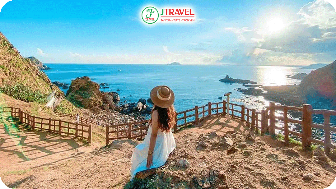 Quy Nhơn - Điểm đến được nhiều người lựa chọn nhờ cảnh biển đẹp