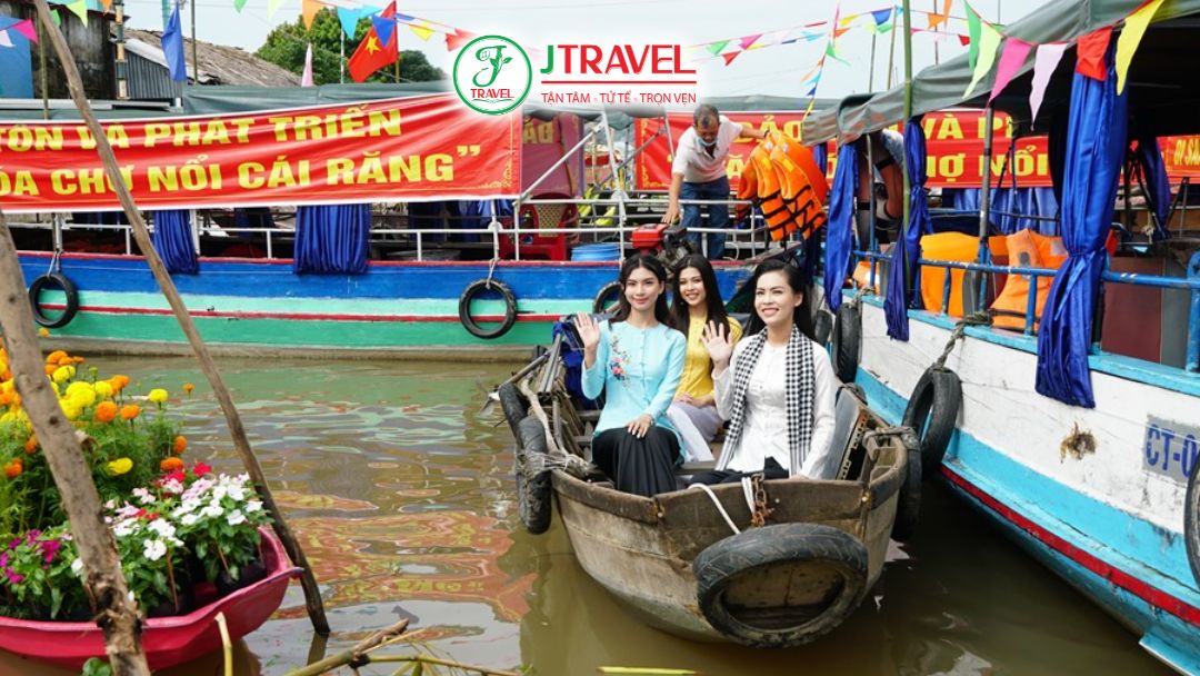 Chợ Nổi Cái Răng – Cần Thơ Nguồn: Internet