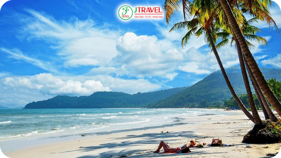 Mùa hè và mùa khô thích hợp để du lịch biển Phú Quốc