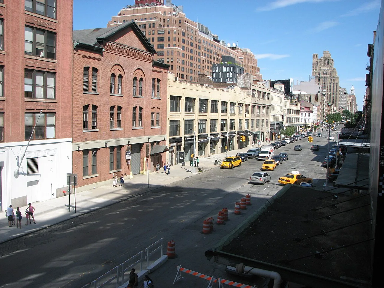 Công viên High Line trên đường ray cũ ở Manhattan