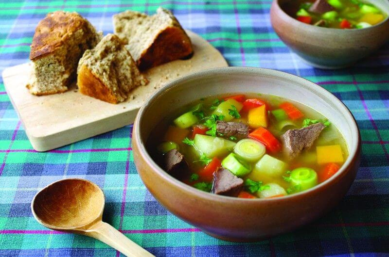 Cawl là món ăn xuất hiện phổ biến trong nhiều nhà hàng xứ Wales