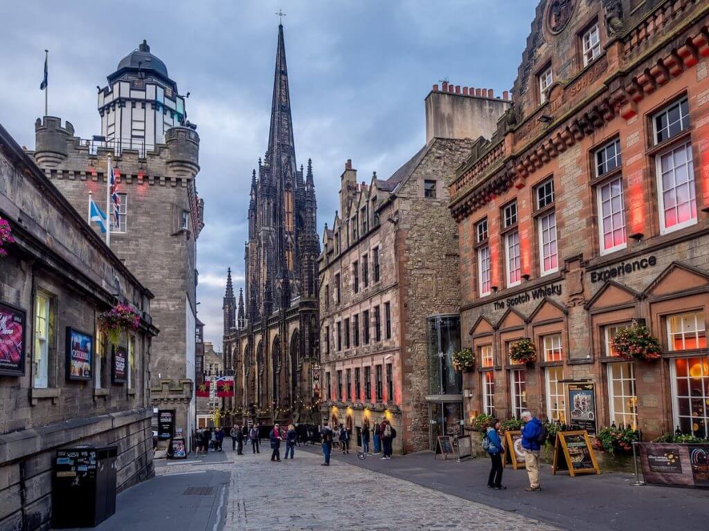 Đại lộ Royal Mile (ảnh internet)