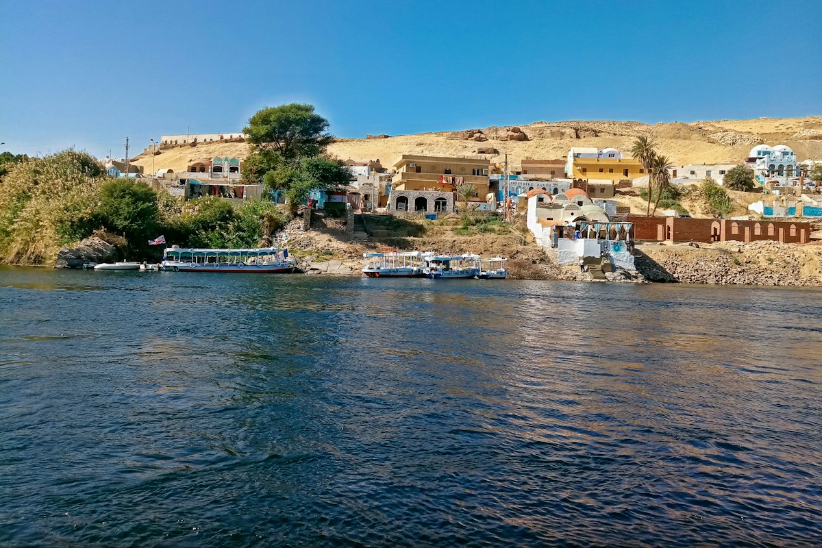 Làng Nubia bên bờ sông Nile ở Aswan