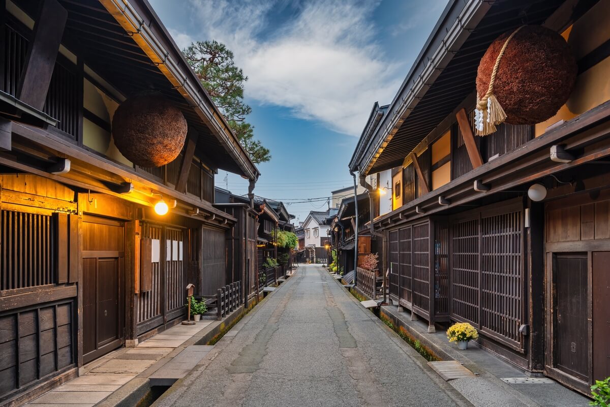 Phố cổ Takayama Jinja