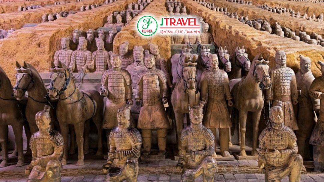 Tượng binh sĩ đất nung trong lăng mộ Tần Thủy Hoàng