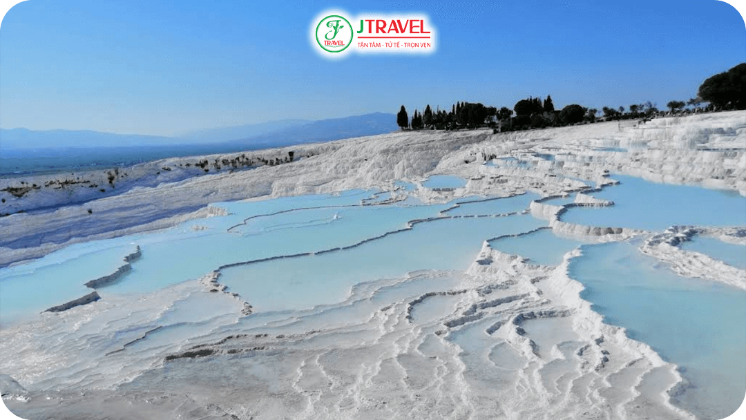 Hồ nước nóng Travertine
