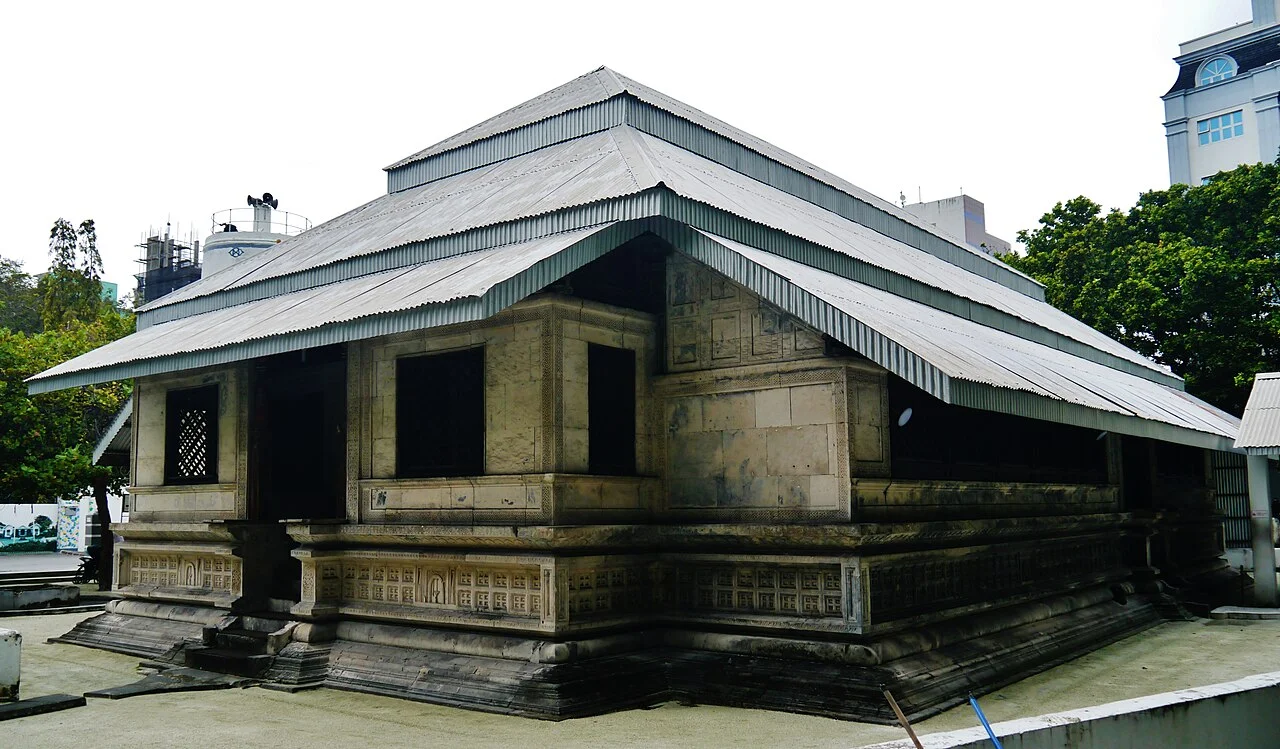 Nhà thờ Hồi giáo cổ Hukuru Miskiy ở Malé, xây bằng đá san hô