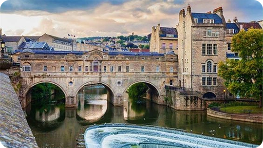 Bath – Thành phố với các suối nước nóng (ảnh internet)