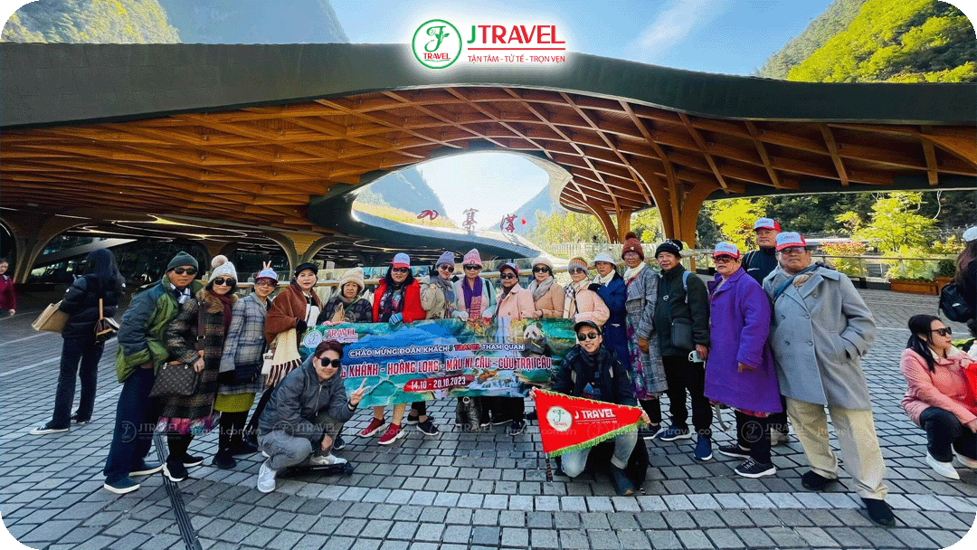 Tour Cửu Trại Câu cùng J Travel khám phá Thiên đường hạ giới của Trung Quốc