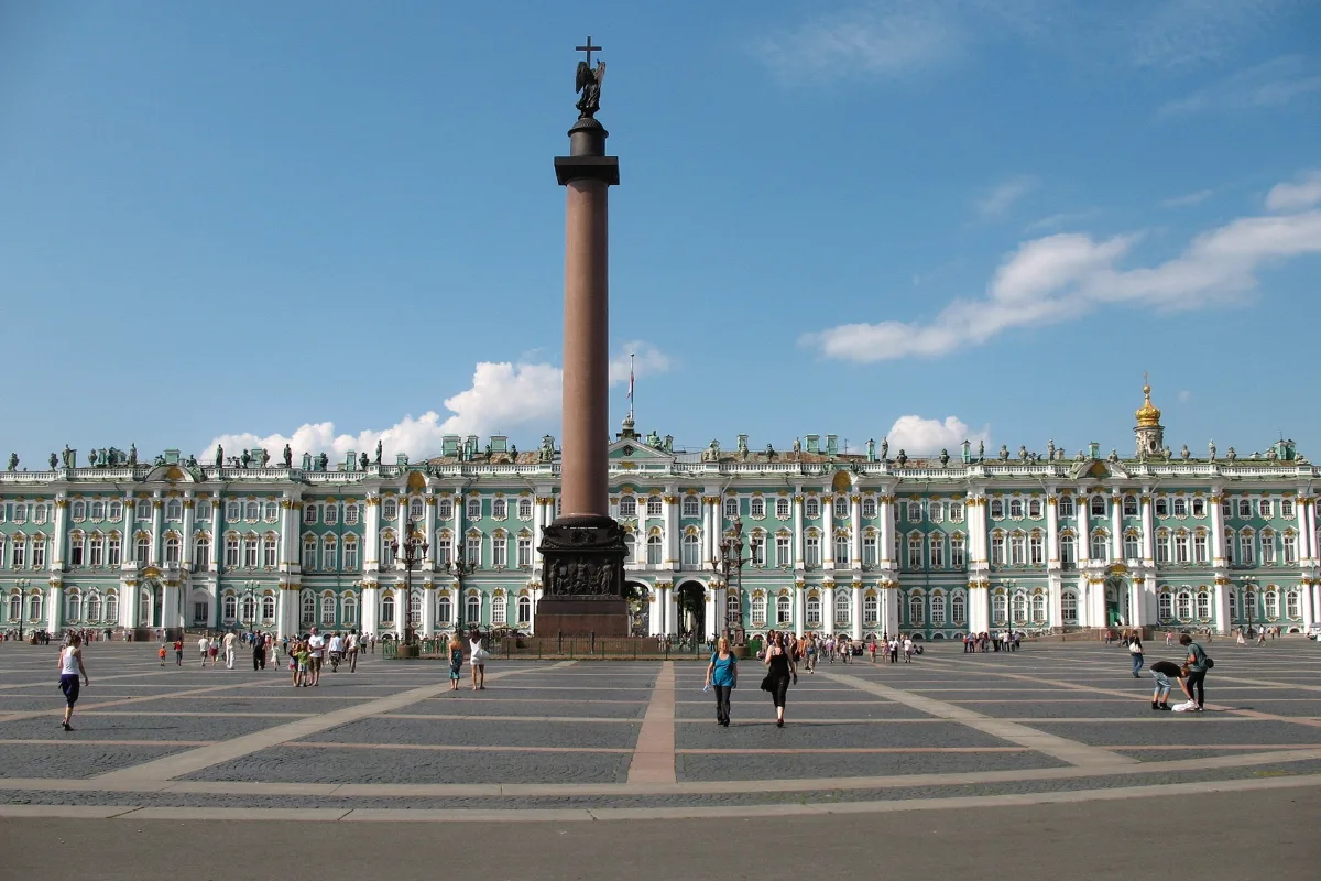 Quảng trường Cung điện và cột Alexander, Saint Petersburg