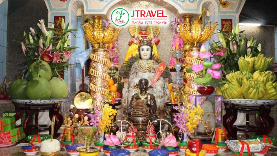 Lễ vía Linh Sơn Thánh Mẫu